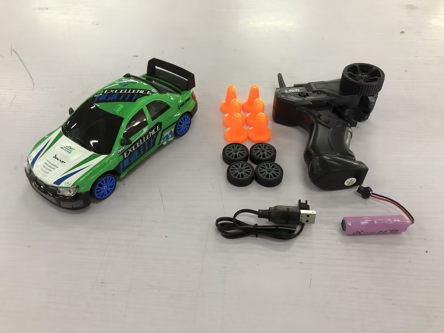 2.4G Drift Rc Car 4WD RC GTR Model AE86 RC 
